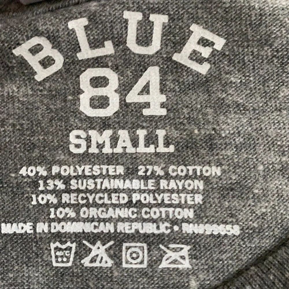 •Blue 84• Warner Bros. Studios Tee, Like New - Picture 9 of 10